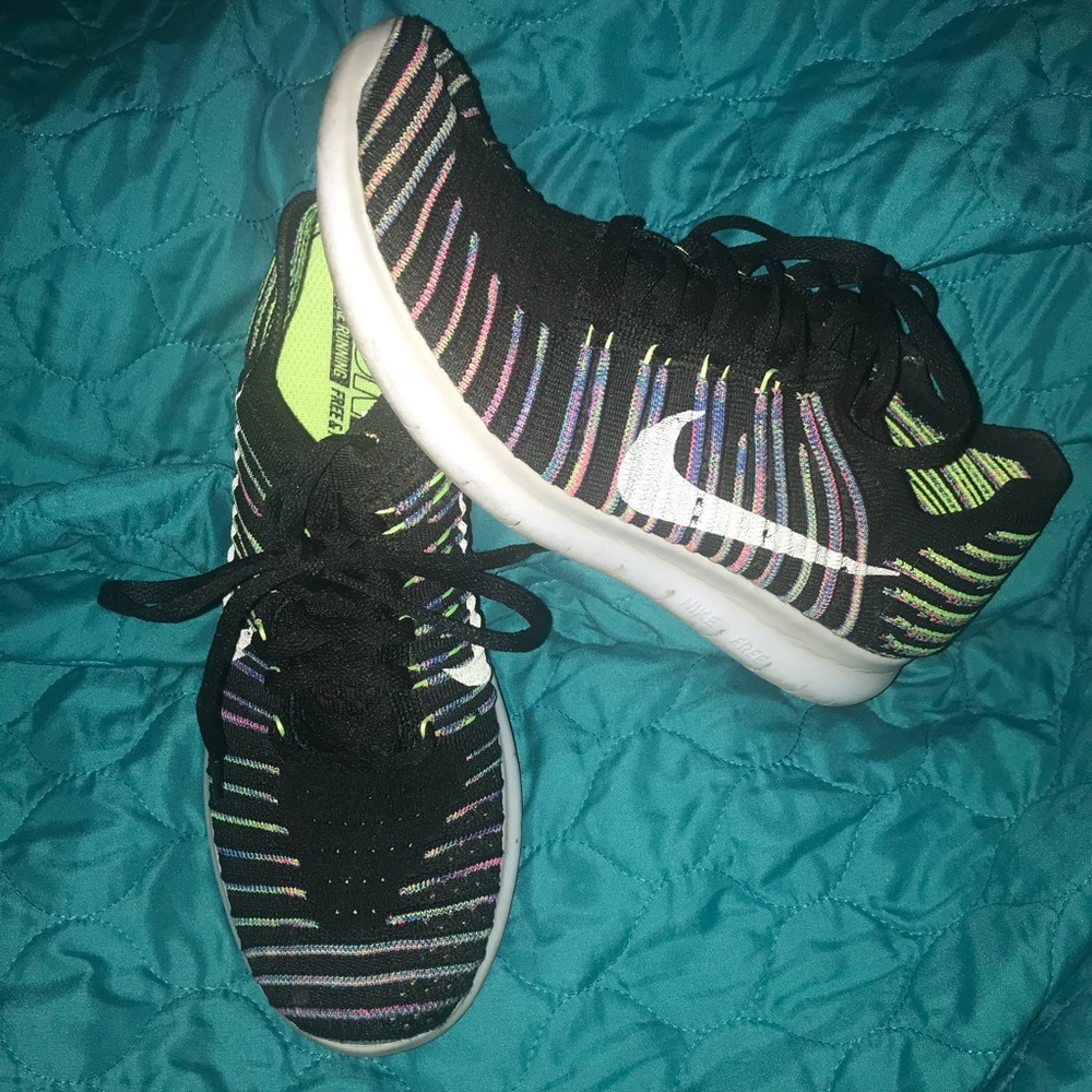 NIKE Free Flyknit